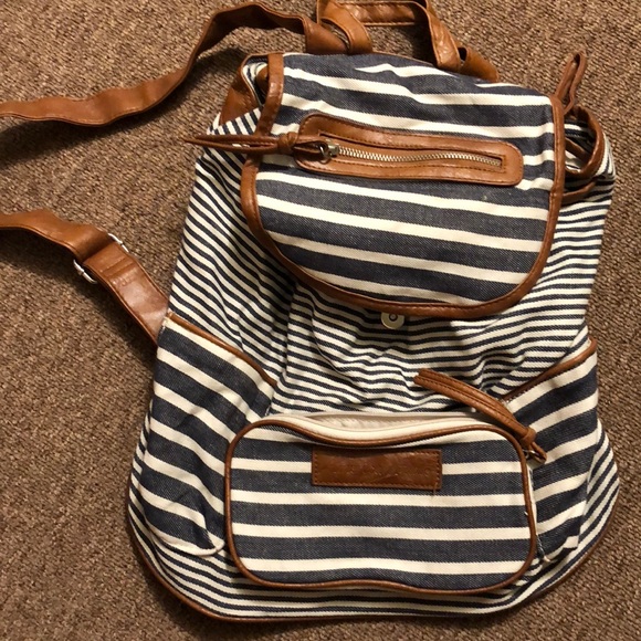 American Eagle Outfitters Handbags - AE backpack